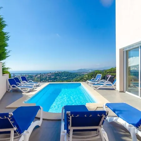 Club Villamar - Mirabelle Villa